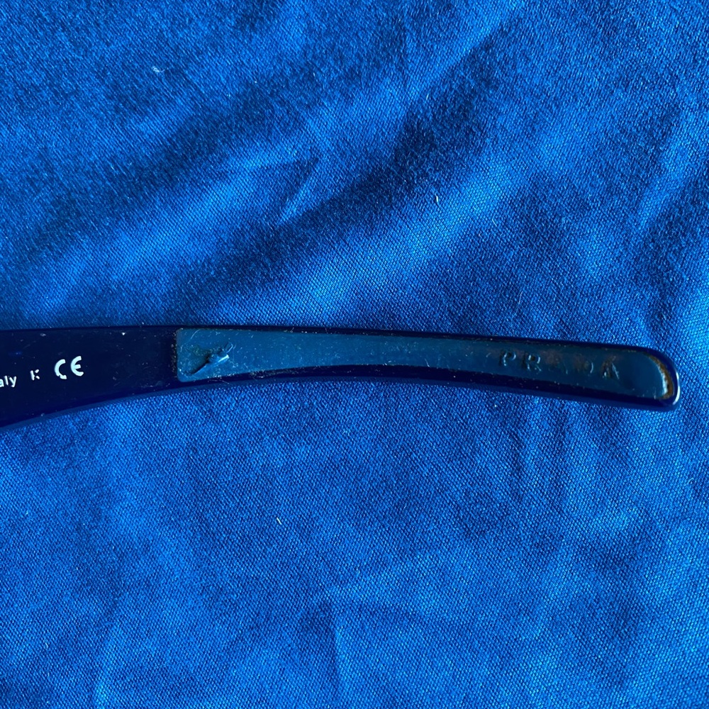 Prada VINTAGE Authentic Navy and Red Sunglasses - Picture 4 of 9